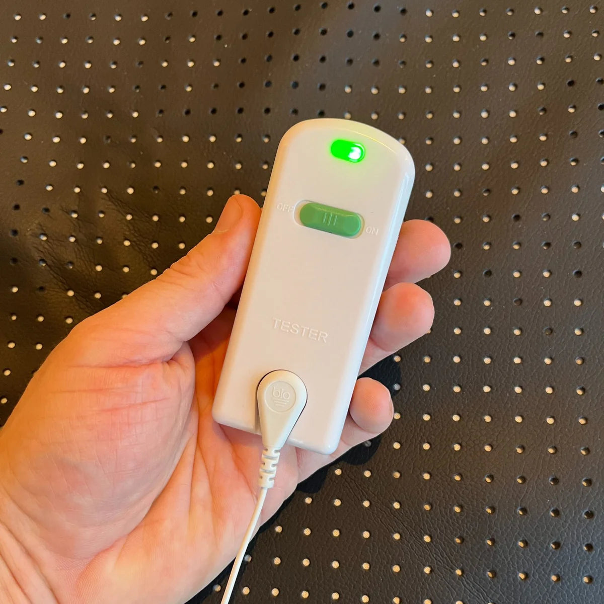 Testeur de conductivité de mise à la terre